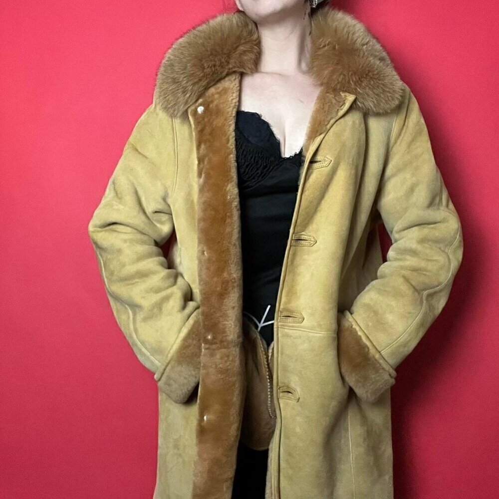 Tazzio para / Vintage authentic genuine fur midi to maxi button up coat 💛🤎‌‍‍‍ - Picture 4 of 8